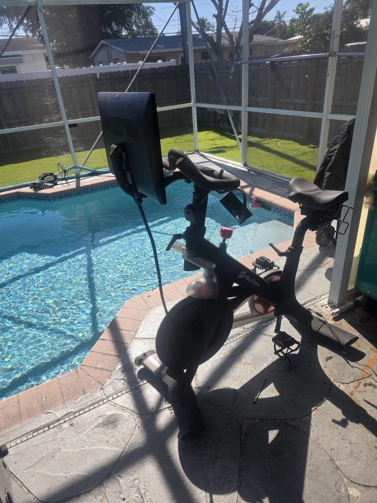 Peloton Exercise Bike