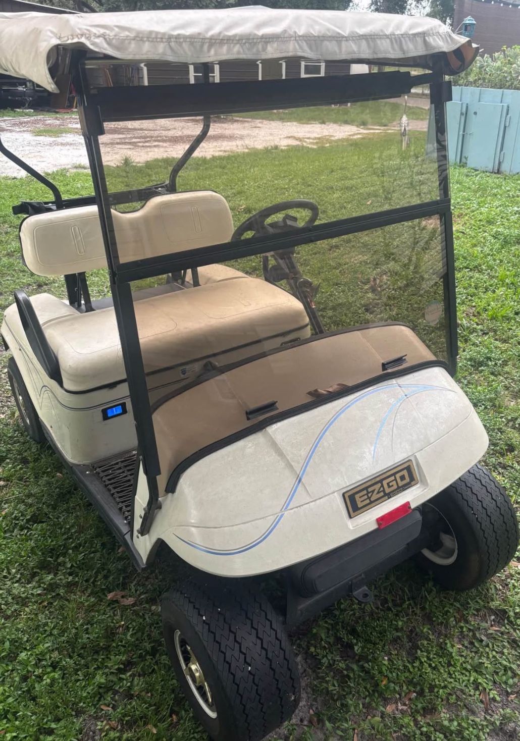 2013 EZ GO Golf Cart(New battery)