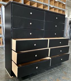 Light used 12 drawer dresser