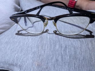 Ray-Ban Clubmaster Glasses Black and Gold
