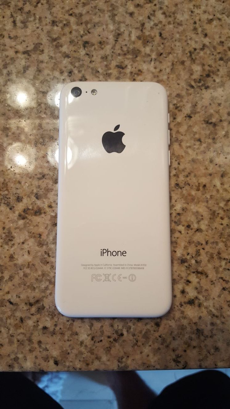 Apple iPhone 5C 32GB Factory Unlocked AT&T T Mobile Metro PCS Cricket