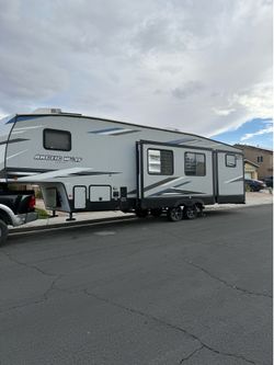 2021 Forest River Artic Wolf 321BH