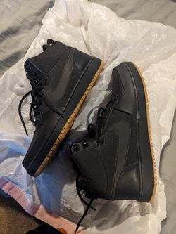 Nike Duck Boots / Air Forces Size 10.5