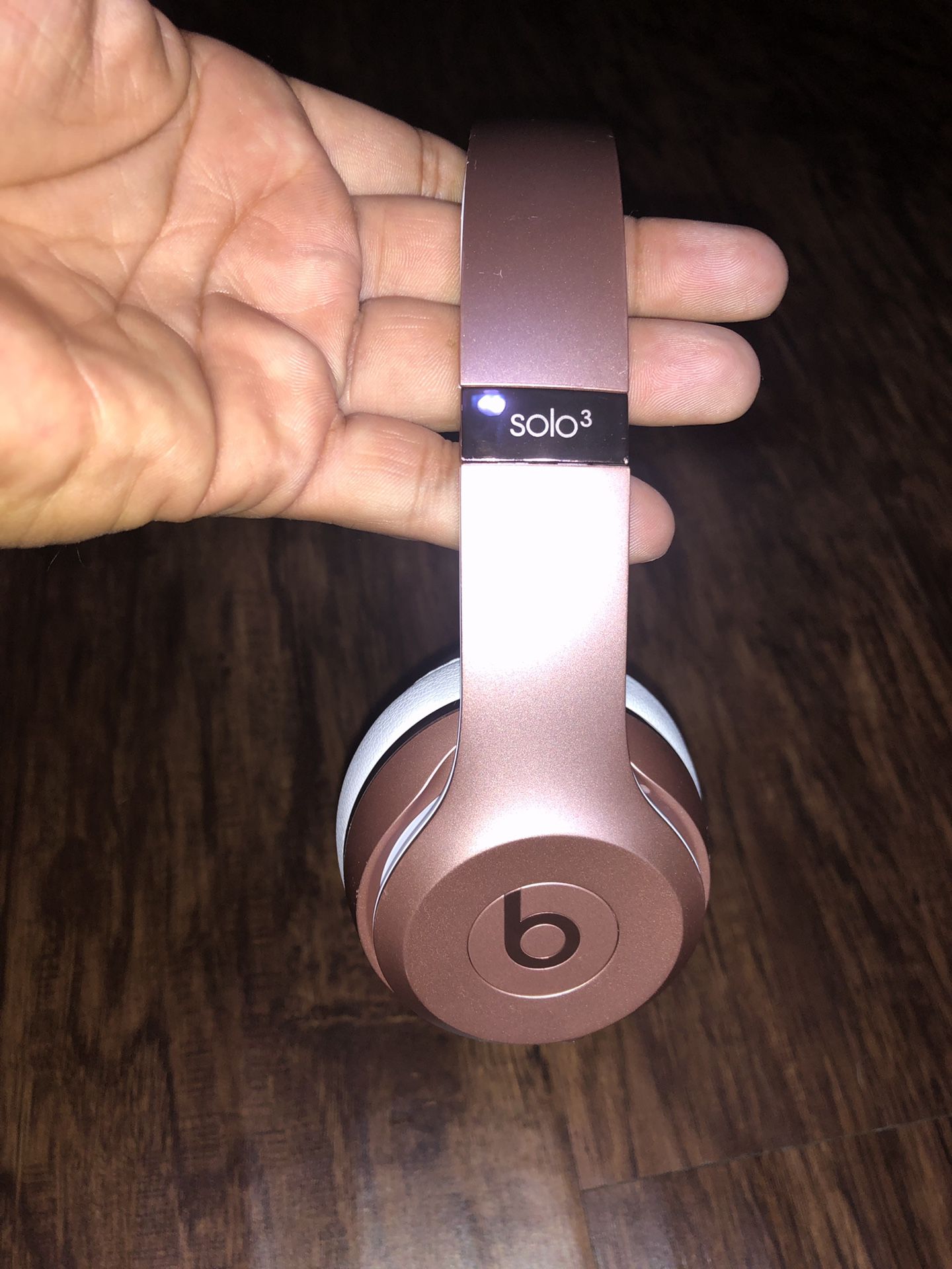 Rose Gold Solo 3 Wireless Beats Headphones w/charging cable