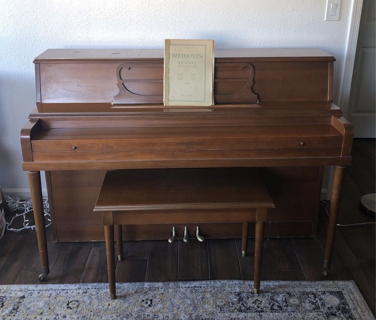 Grinnell Bros. Console Upright Piano