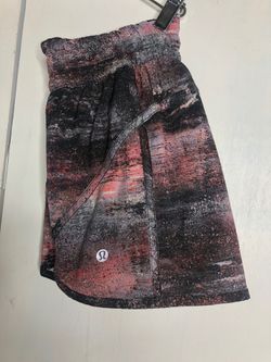 Lululemon Tracker Short Size 6
