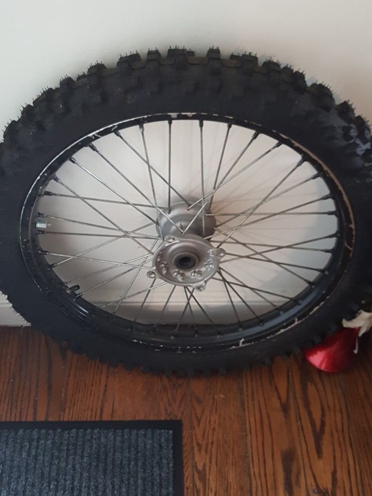 kx450/kx250 21" front wheel with brand new tire and tube.