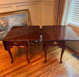 Bassett furniture coffee table & 2 end tables