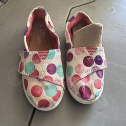 TOMS Size T 11