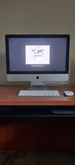 Apple iMac - Wireless Keyboard & Mouse Included