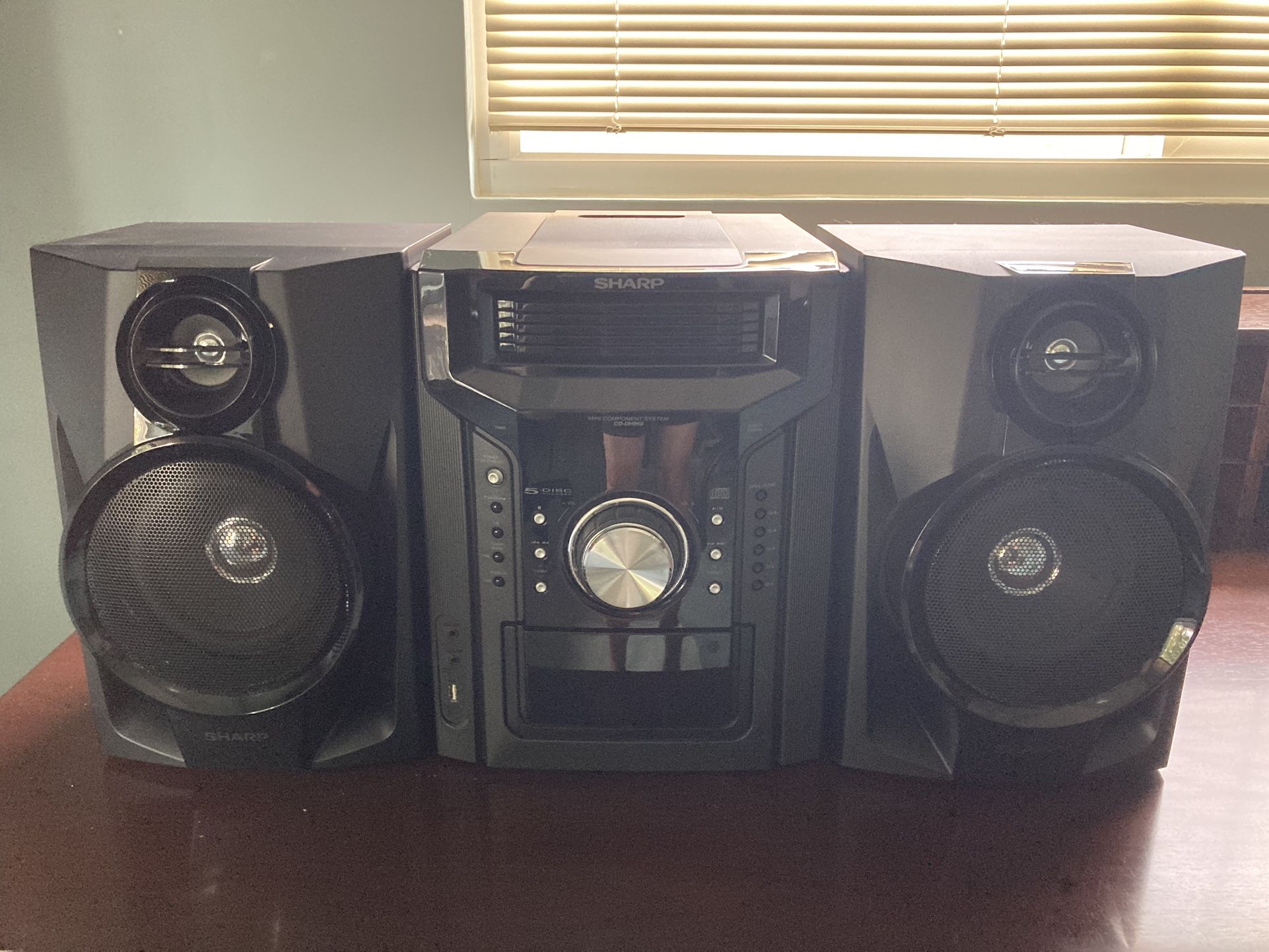 Sharp CD-BH950 5 Disc Mini Shelf Speaker System With Cassette