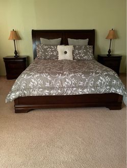Cal King Bedroom Set