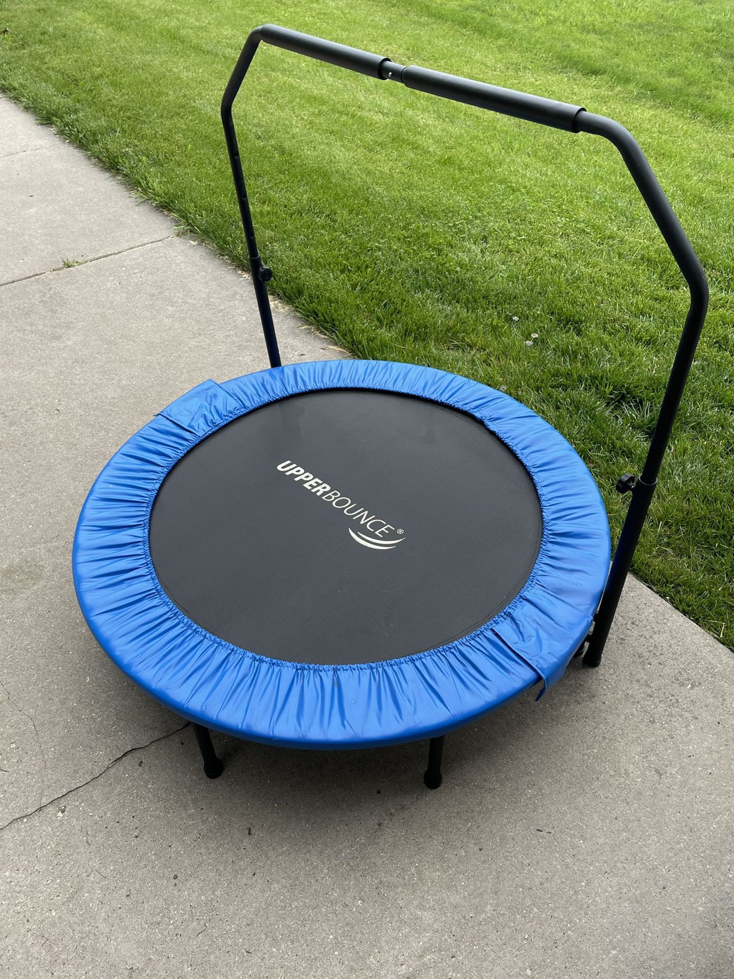 Personal trampoline