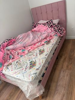 Twin bed