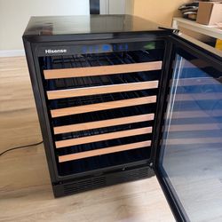 Hisense 54-Bottle Wine Cooler Fridge - $899 NEW (Stainless Steel) - Great Condition!