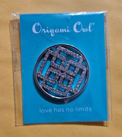 Origami Owl WN1037 Large Greek Key Window Plate