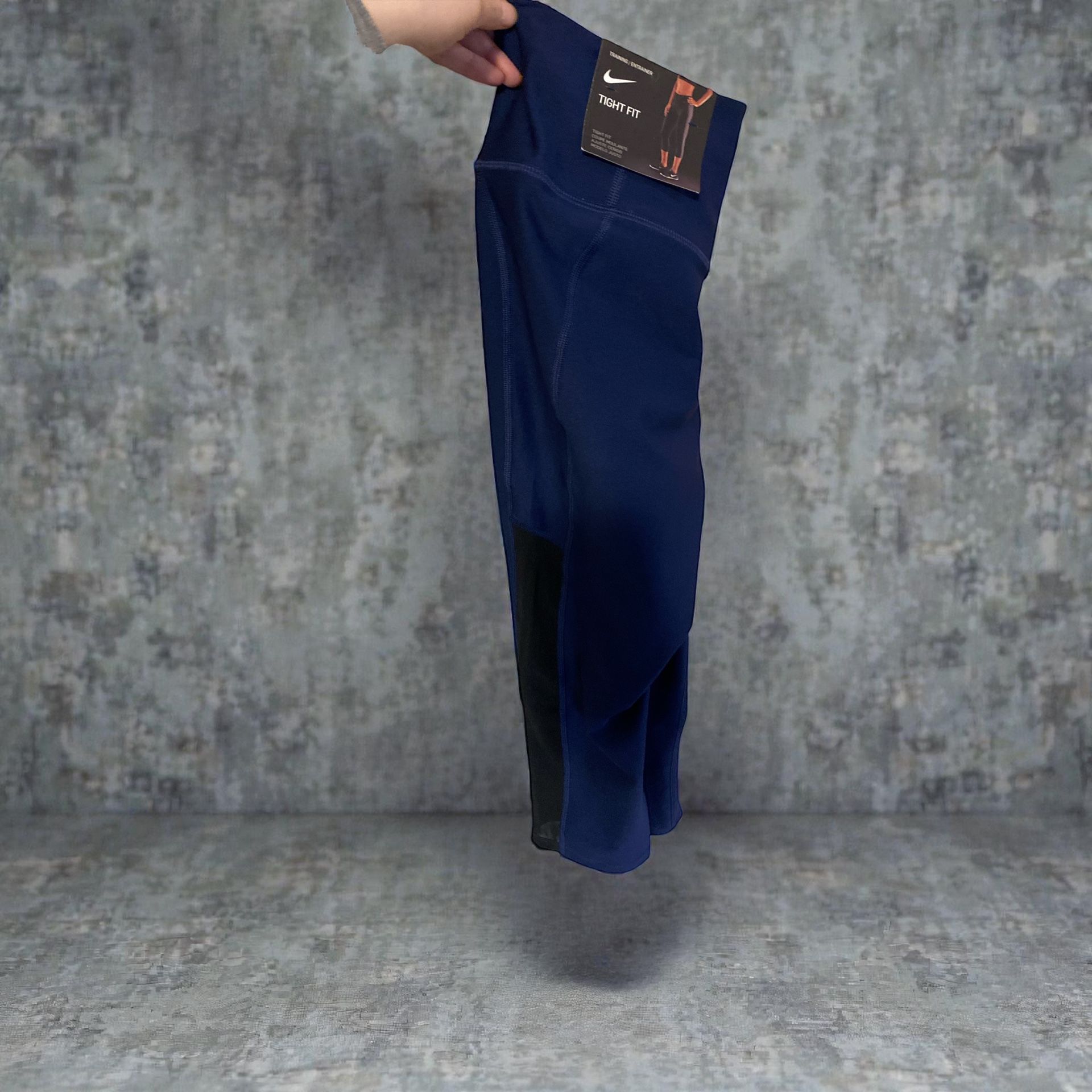 Woman’s Size Small With Tags Navy Leggings