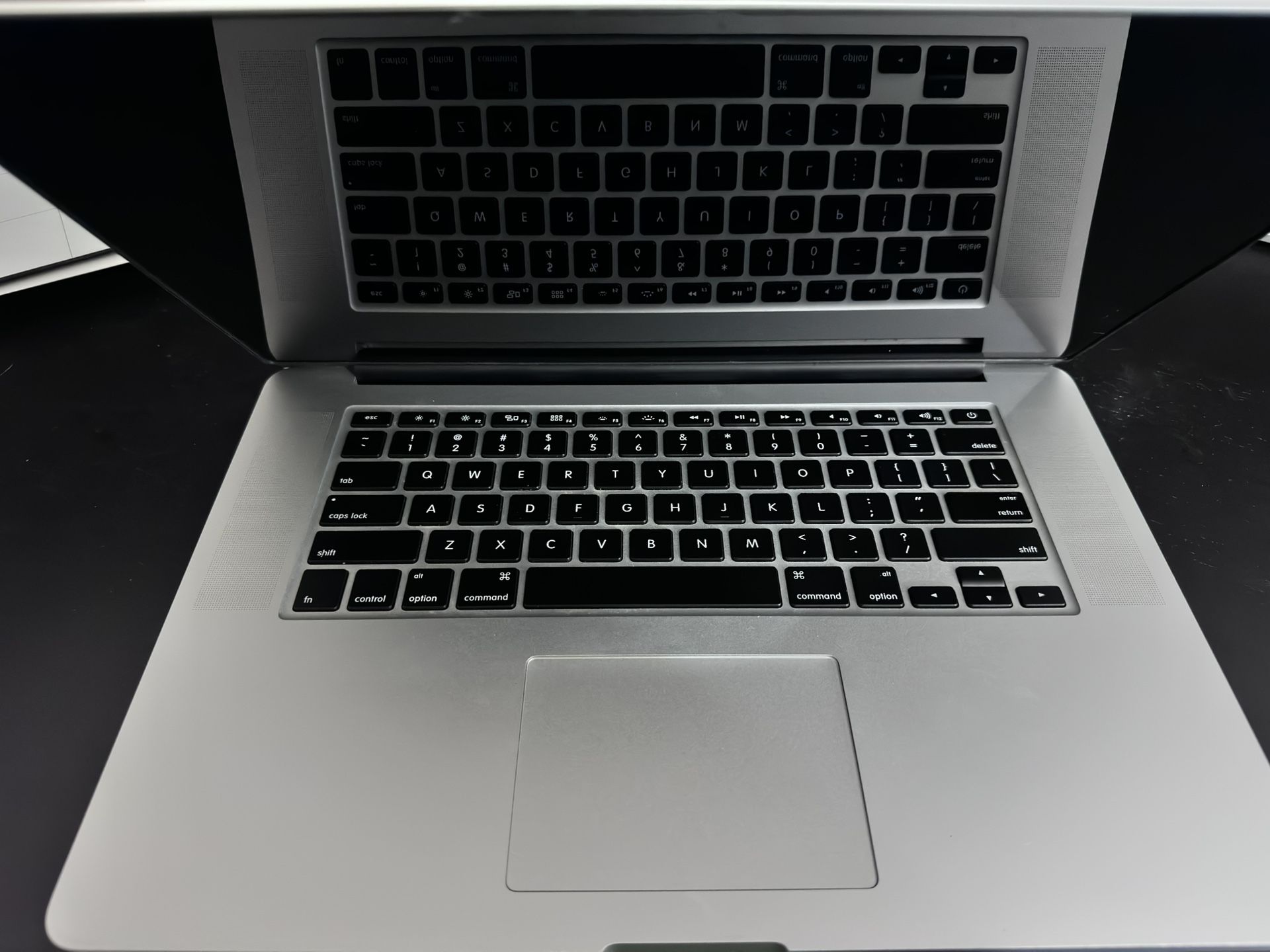 AS IS FOR PARTS Apple Macbook Pro 15" Mid 2015 Retina Intel Core i7 2.2GHz 16GB NO SSD