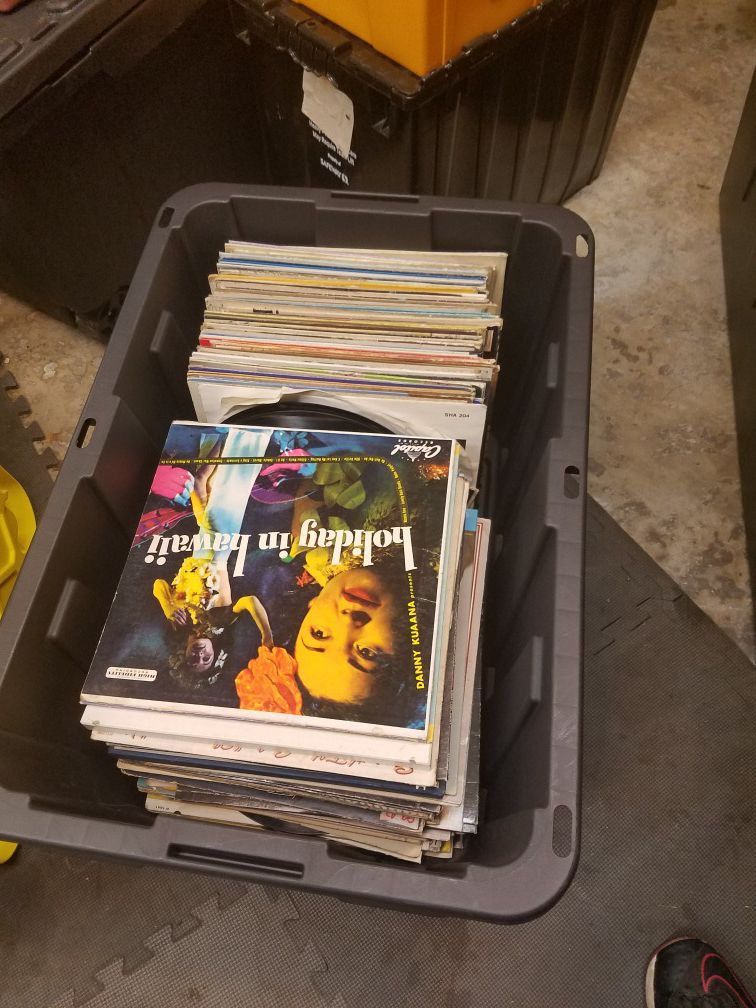 Full box vintage Vinyl collection records lot of 131