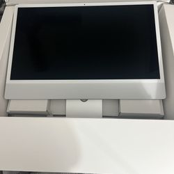 Apple iMac 24” M1 • 8GB/512GB • Excellent Condition + Box