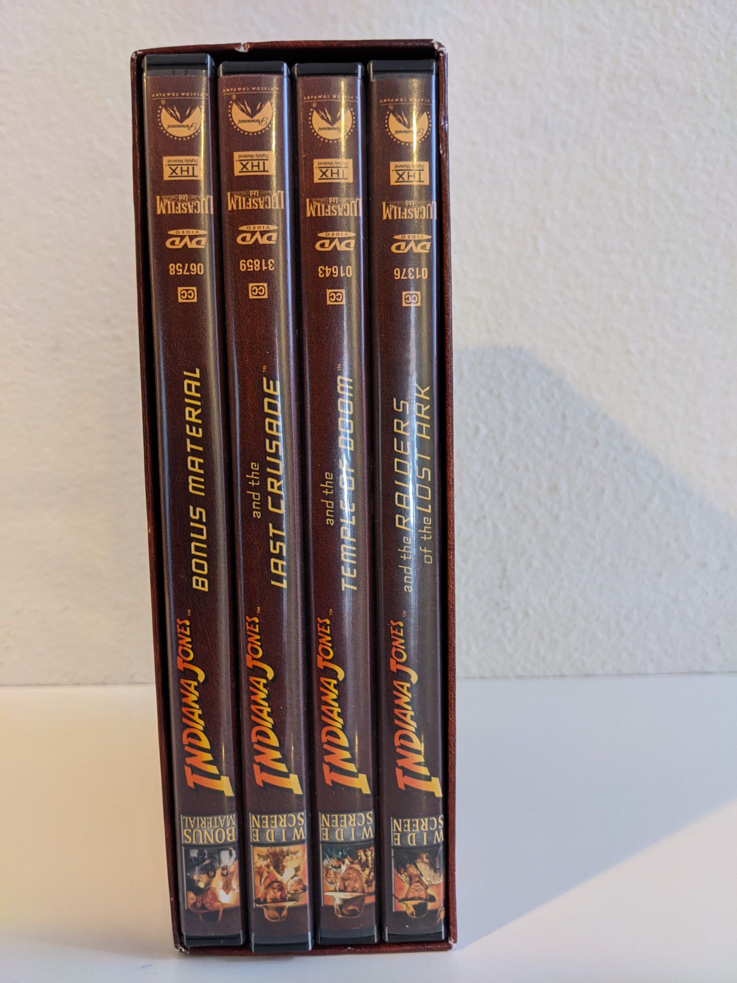 Indiana Jones original trilogy dvd set + bonus material