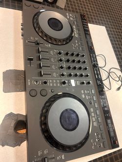 AlphaTheta DDJ-GRV6 DJ Controller
