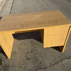 Free Desk In Azusa