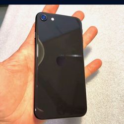 2020 Black Apple iPhone SE (2nd Gen) 64GB (Unlocked) Works Great