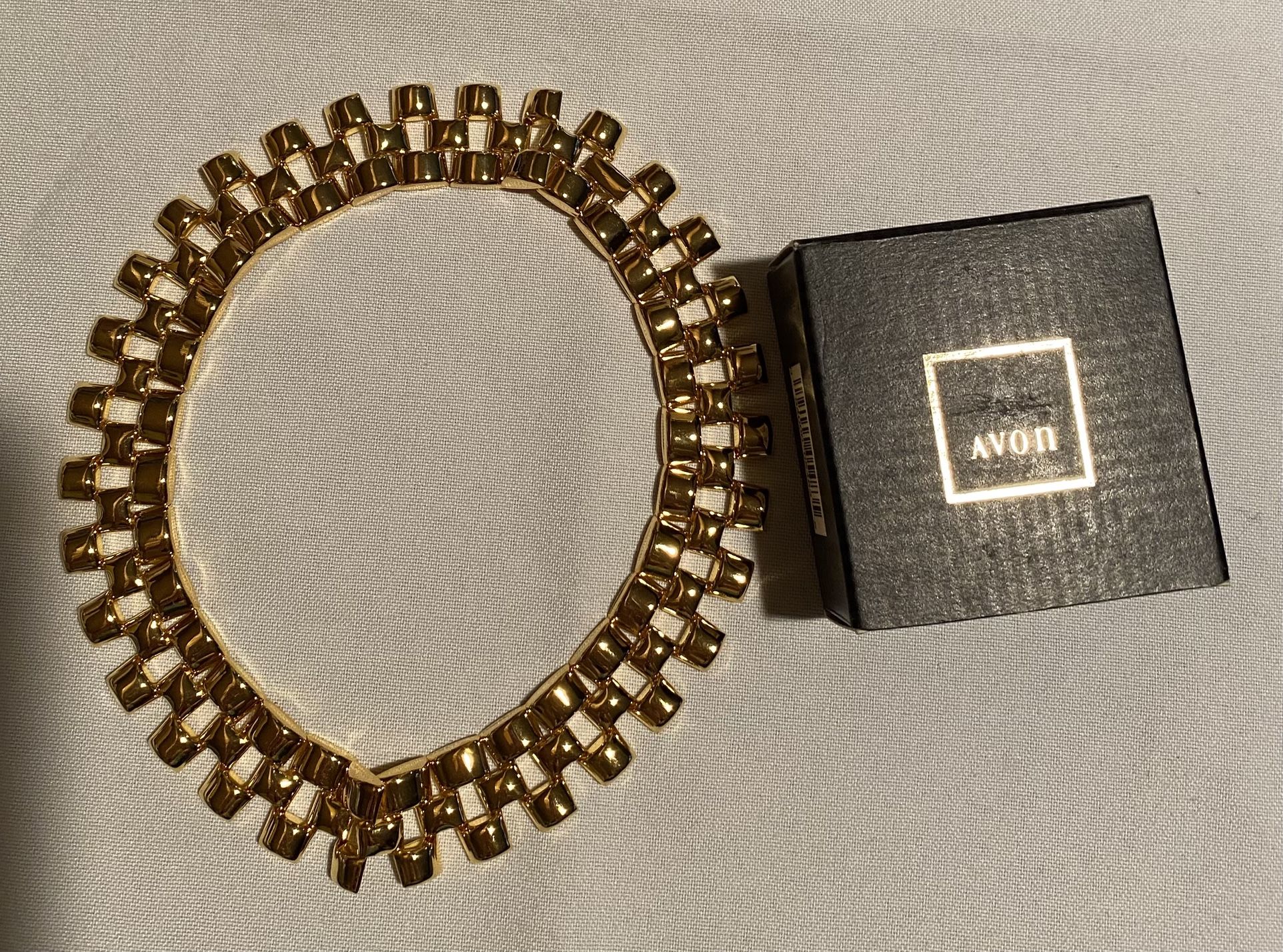 Avon Choker Necklace