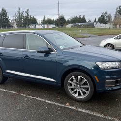 2018 Audi Q7 • 3.0T Premium Plus Sport Utility 4D