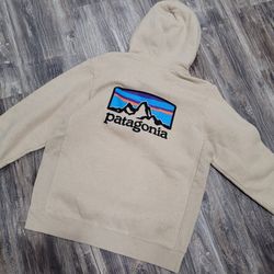 Patagonia Hoodie Pumice Brown Uprisal Hoodie Logo W: L M: M. Like new