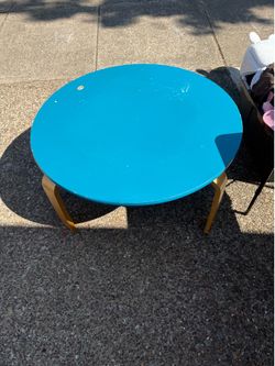 Kids table