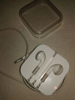 Headphone