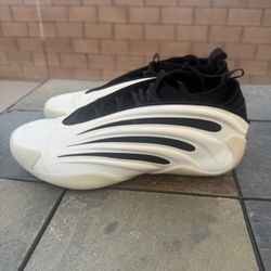 Adidas Harden Vol. 9 Basketball Shoes – Size 9.5