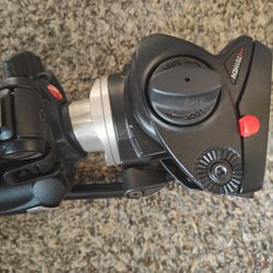 Manfrotto 701 Hdv Tripod And Head