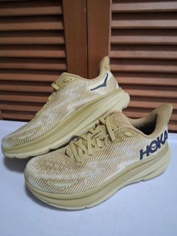 New Hoka Clifton 9 Golden Lichen/ Celery Root Women's Running Shoe * Size: 8B