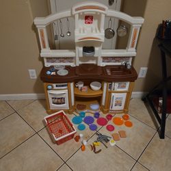 Play Kitchen 