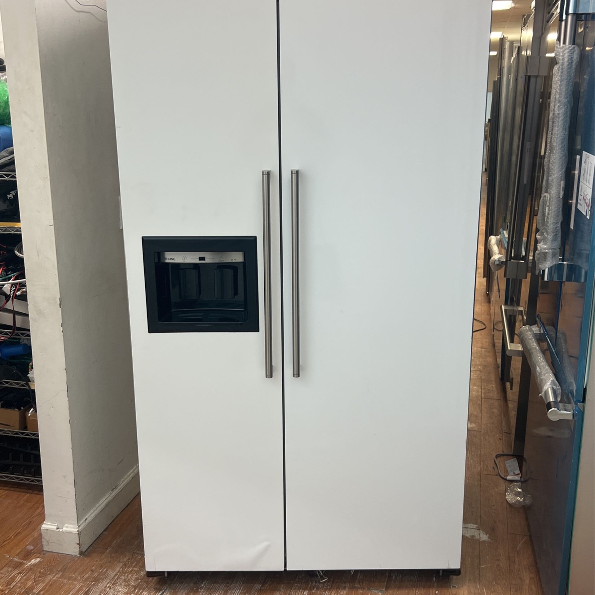 VIKING REFRIGERATOR 42” INCHES TRASH COMPACTOR 18” SINGLE OVEN 30” for