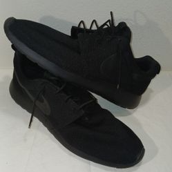 Size 15m16w Nike Shoes 