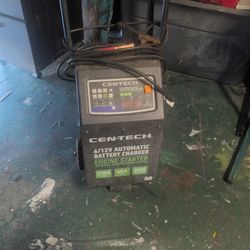 Automatic Battery Charger / Engine Starter Automatic Micropressor Control