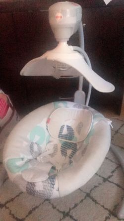 Fisher Price Starlight Revolve Swing w/Smart Connect