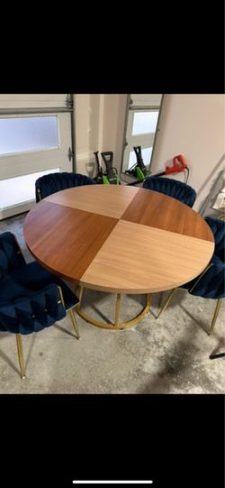 Table and 4 chairs