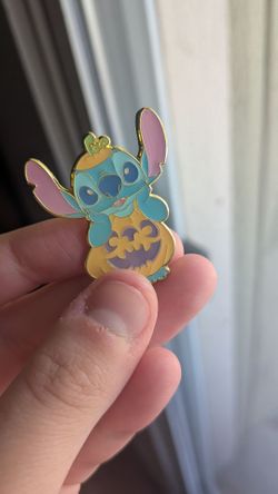 Enamel pin