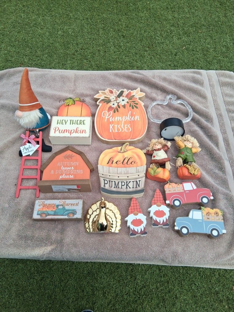 A Nice 15 Piece Fall Bundle