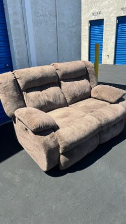 Ashley Furniture Burkner Power Reclining Loveseat