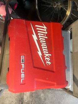 Milwaukee box