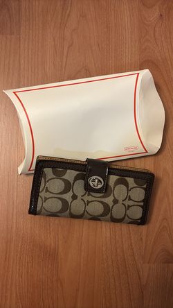 New Coach Wallet