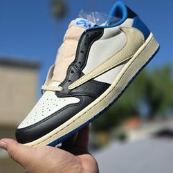 Jordan 1 low travis Scott FRAGMENT