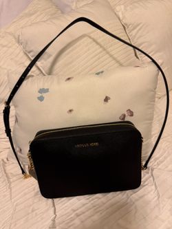 MICHAEL KORS Jet set 