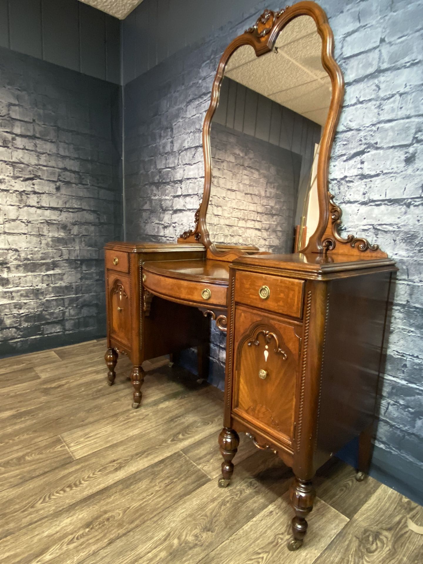 Vintage Jacobin Style Wooden Vanity with Mirror